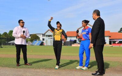 टी–२० सिरिजको निर्णायक खेलमा नेपाल र मलेसिया खेल्दै, नेपालले पहिला बलिङ गर्ने