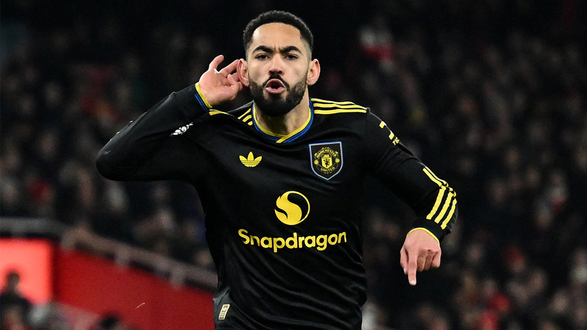 आर्सनलमाथि म्यानचेस्टर युनाइटेडको रोमाञ्चक जित, उपाधि हाेड खुला हुँदै